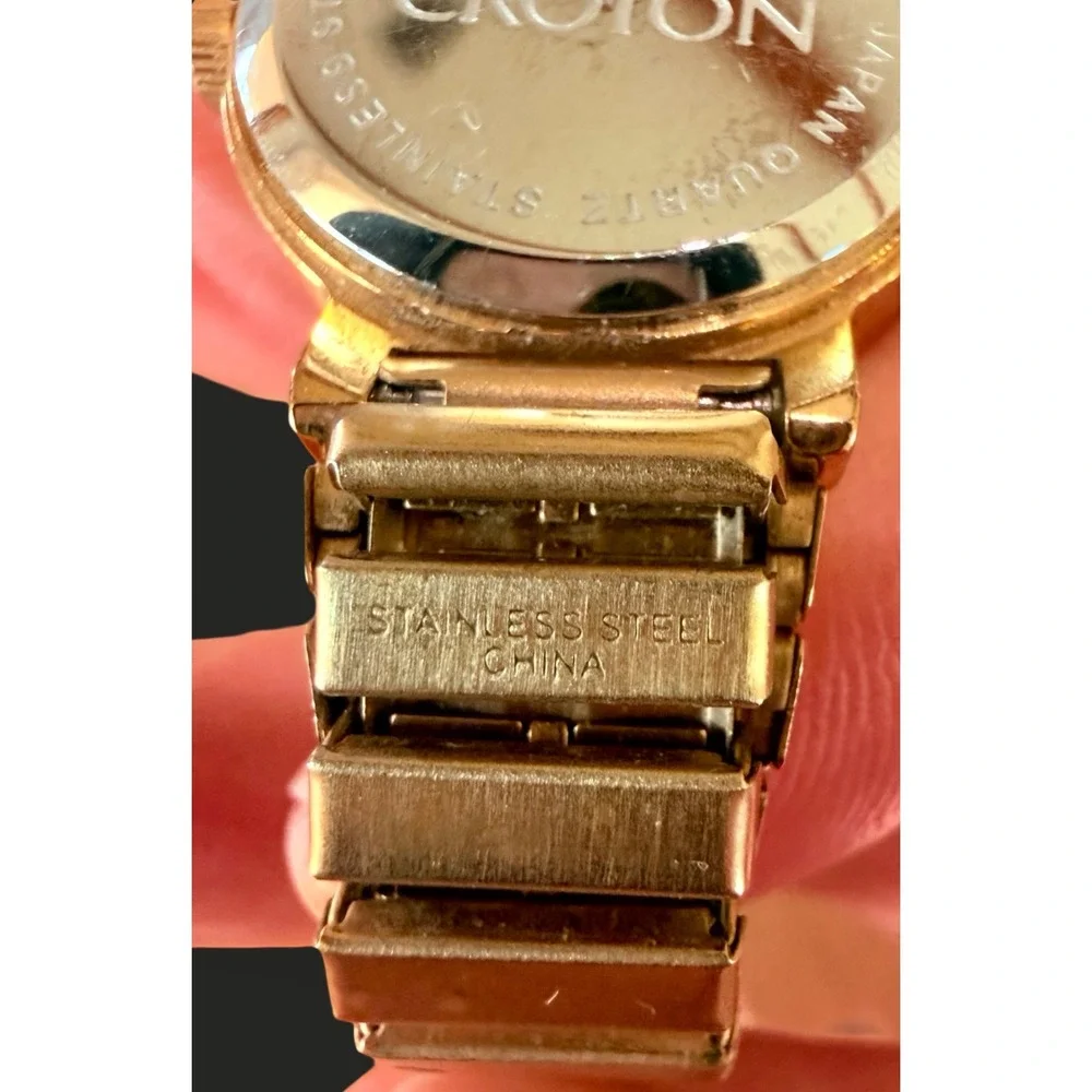 Croton Women's Gold Tone Stretch Bracelet Quartz Watch White Dial Runs